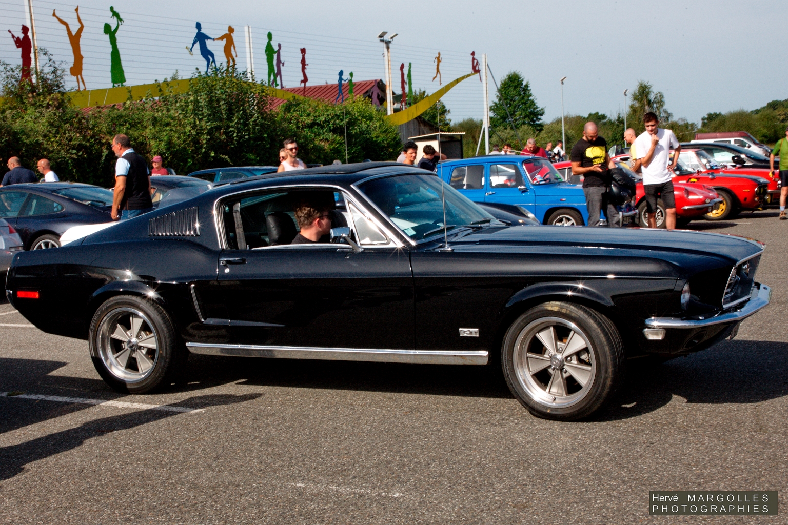 Ford Mustang-03.jpg